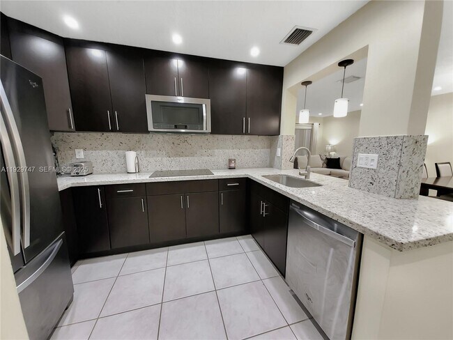 Building Photo - 15701 SW 137th Ave