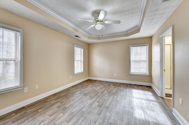 Building Photo - 40 Wisteria Blvd