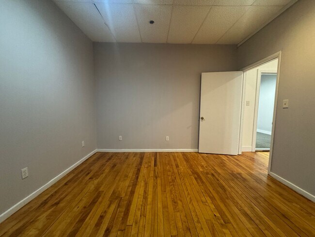 Building Photo - 171 Genesee St