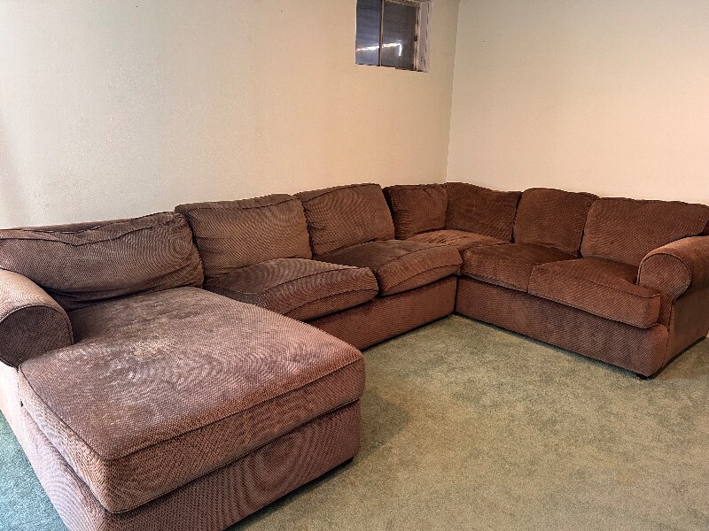 Building Photo - 822 12th St W