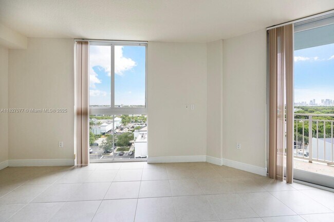 Building Photo - 2350 SW 27th Ave