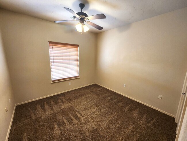 Building Photo - 2270 Spirit Rock Dr