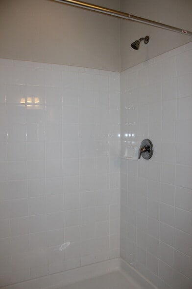 Building Photo - 3535 Sun Trl