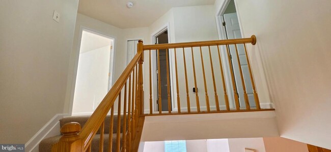 Building Photo - 12723 Sullivan Ct
