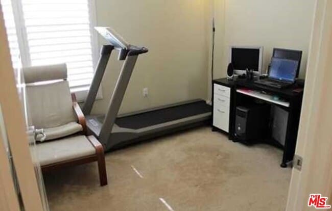 Building Photo - 20329 Paseo Los Arcos