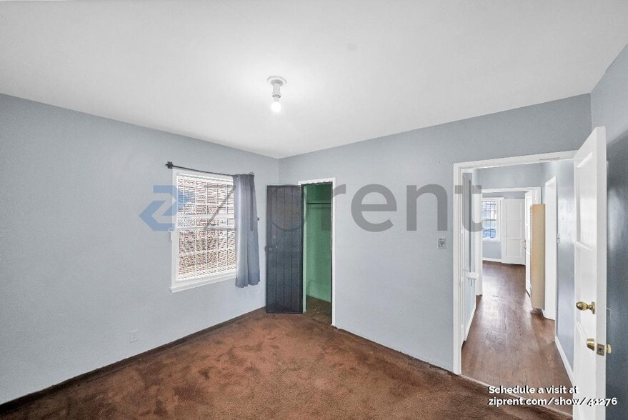 Building Photo - 1054 E 150th St
