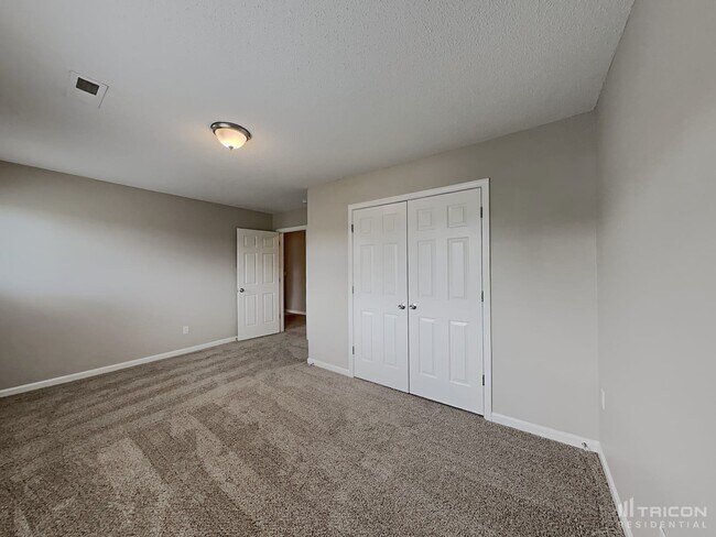 Building Photo - 810 Topsail Dr