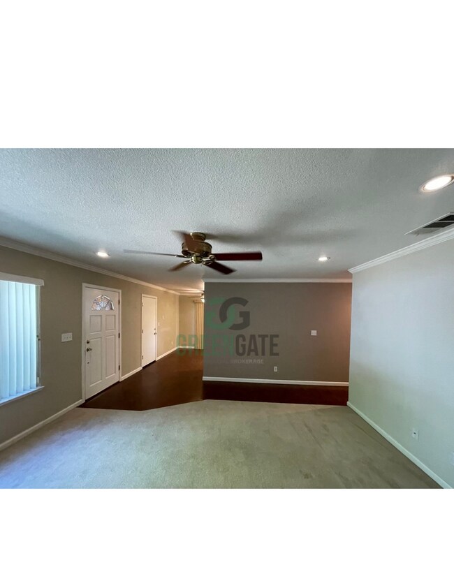 Building Photo - 533 Arrowhead Ct