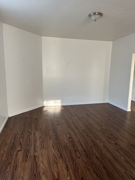 Building Photo - 3301 Iowa St