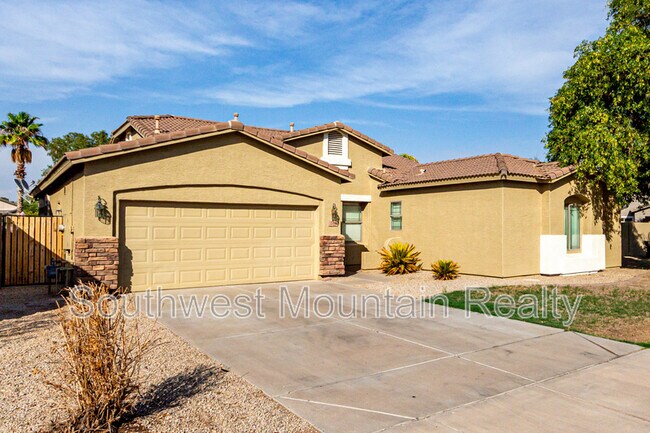 Building Photo - 21486 Via Del Oro