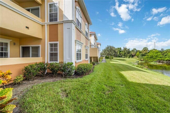 Building Photo - 1050 Villagio Cir