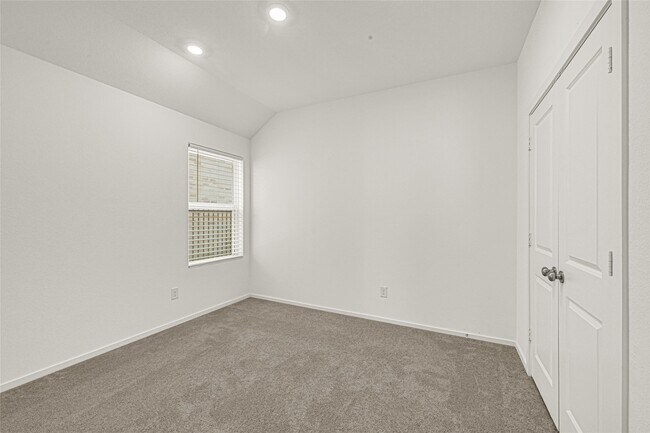 Building Photo - 27711 Seascape Vlg Dr