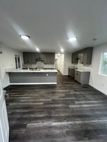 Building Photo - 2116 Zoe Ave