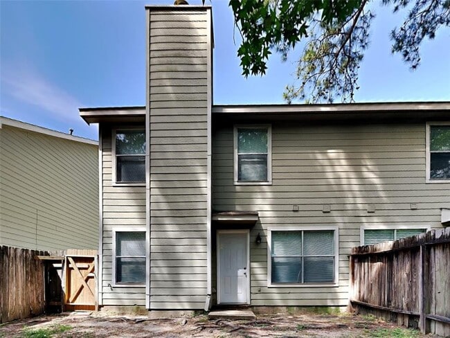 Building Photo - 130 S Walden Elms Cir