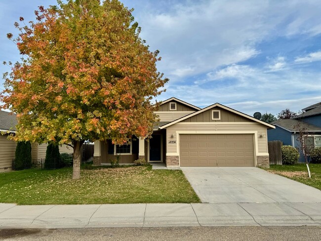 Primary Photo - "Charming 3-Bed, 2-Bath Retreat on Harvest...