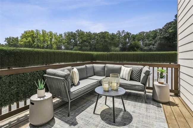 Building Photo - 2090 Emmet Pk Ln