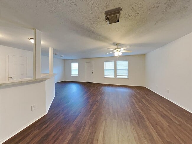 Building Photo - 21530 Daylily Hills Dr
