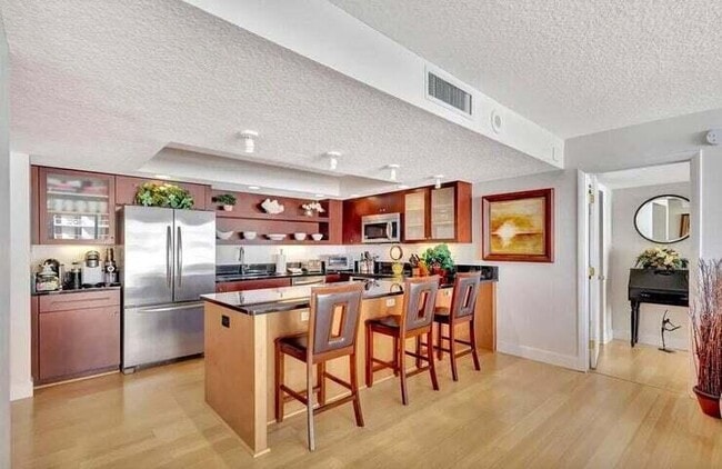 Building Photo - 4200 N Ocean Dr