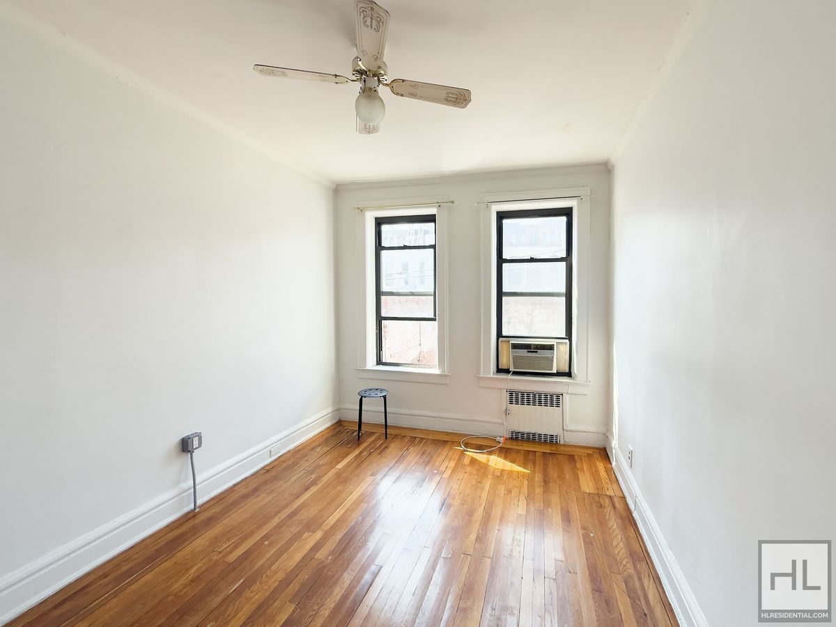 Building Photo - SULLIVAN PLACE / Renovated Full-Floor 1-Be...