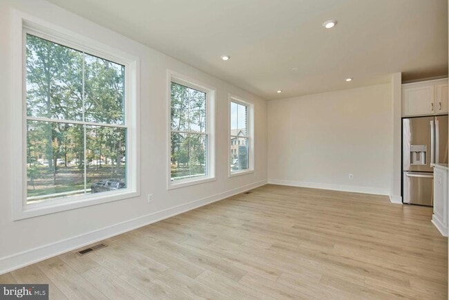 Building Photo - 42221 Shining Star Sq