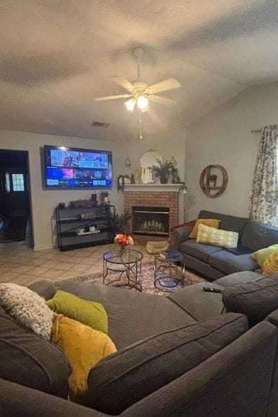 Building Photo - 1989 Gina Dr