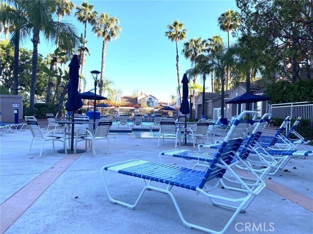 Building Photo - 1000 Calle Allegre