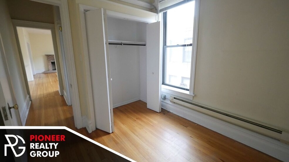 Building Photo - 1216 N Dearborn St