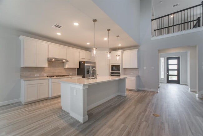 Building Photo - 155 Renodes Garden Ln