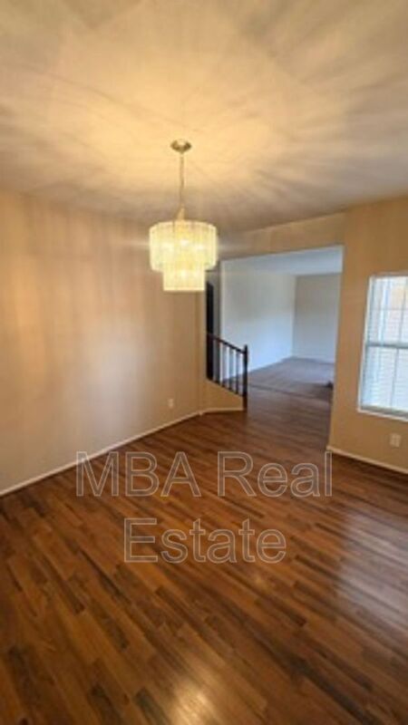 Building Photo - 6434 W Hackamore Dr
