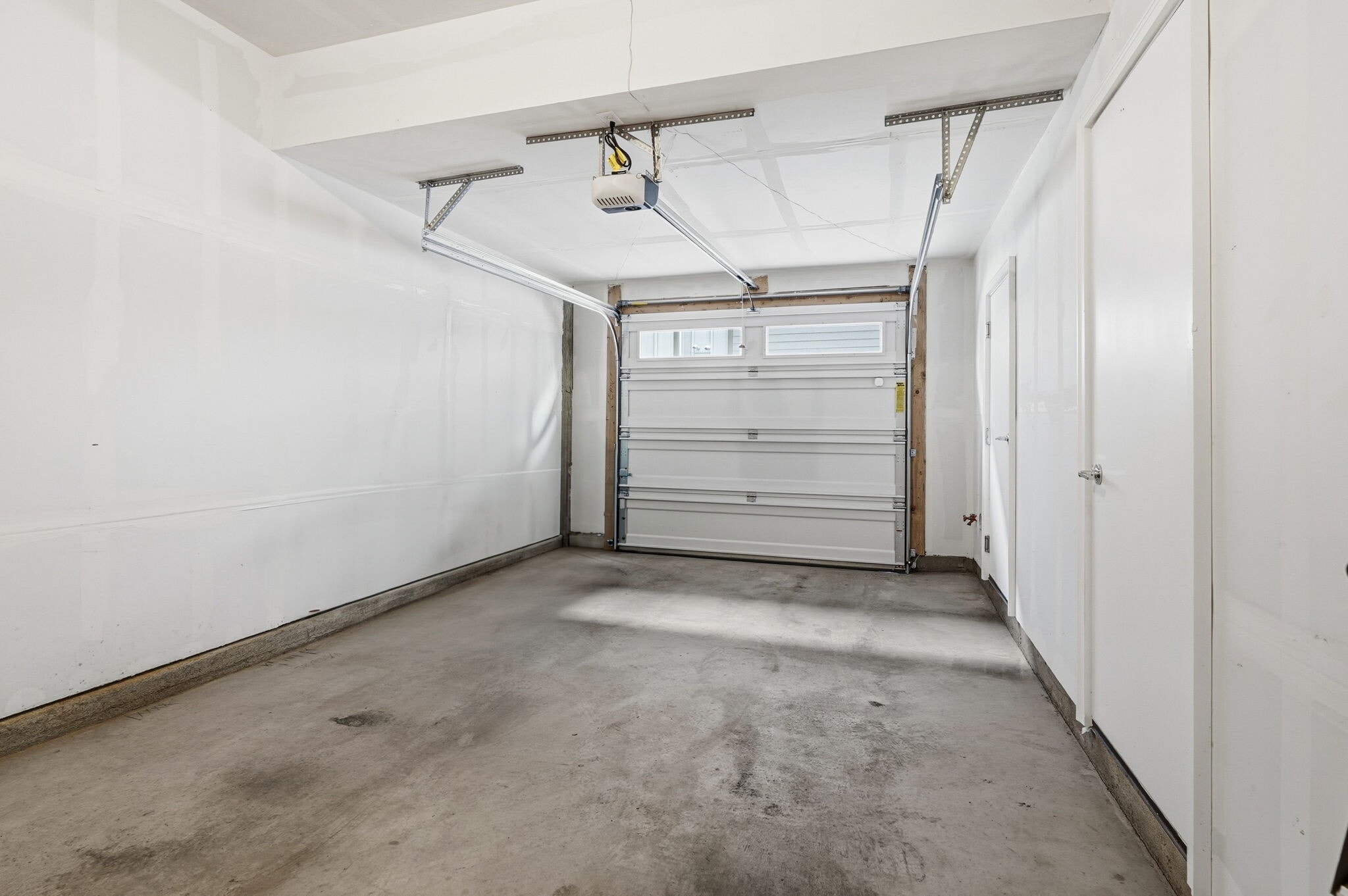 1-Car Garage - 5528 W 10th Pl