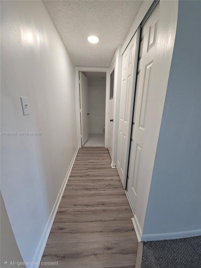 Building Photo - 8735 Ramblewood Dr