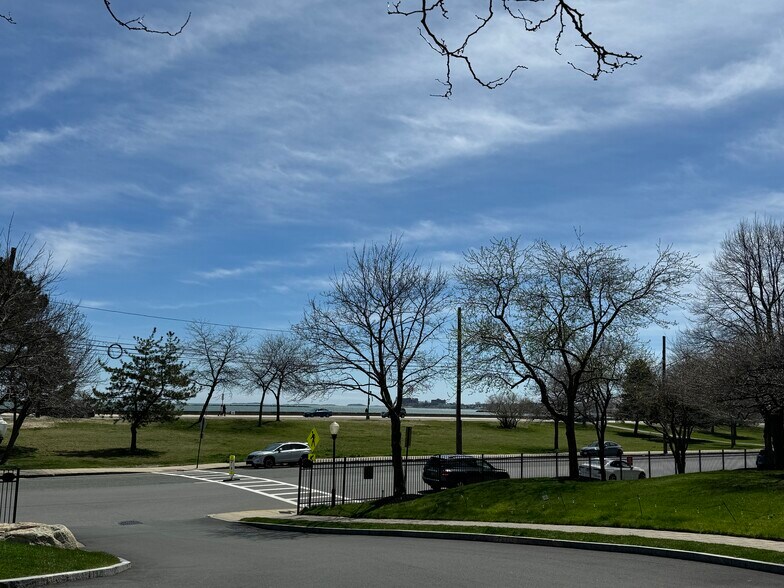 Building Photo - 382 Ocean Ave