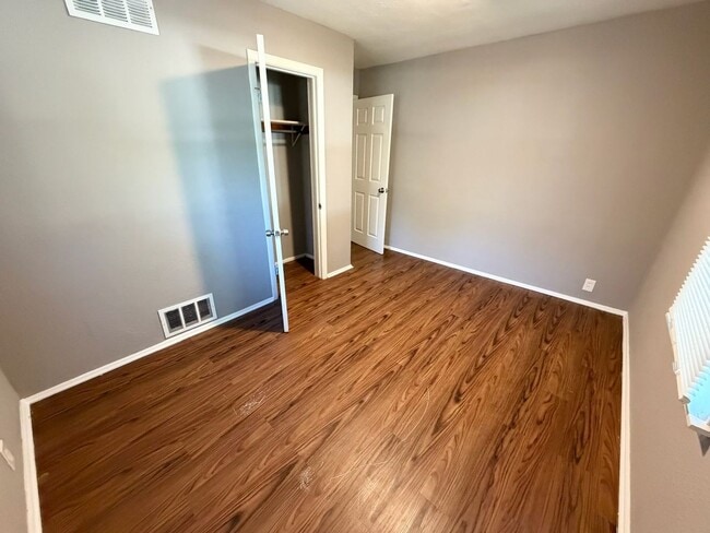 Building Photo - 908 N Gregory St
