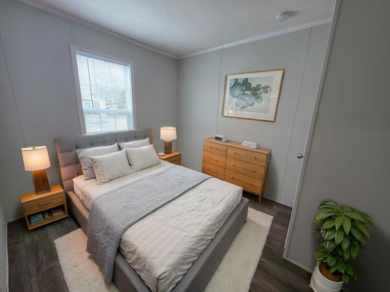 Building Photo - 3709 Juniper St