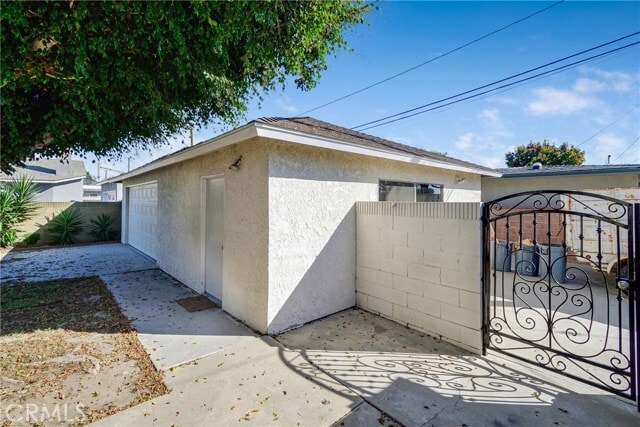Building Photo - 2206 Radnor Ave