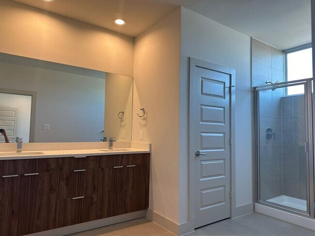 Building Photo - 6804 Troya Ln
