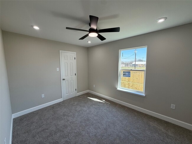 Building Photo - 1610 George Ave