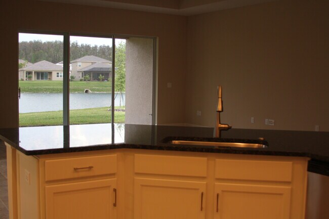Building Photo - 30268 Southernwood Ct