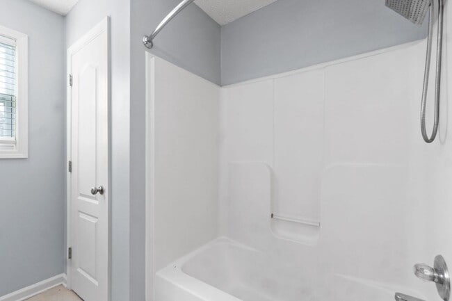 Building Photo - 3832 Cannondale Dr