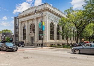 Building Photo - 1425 W Fullerton Ave