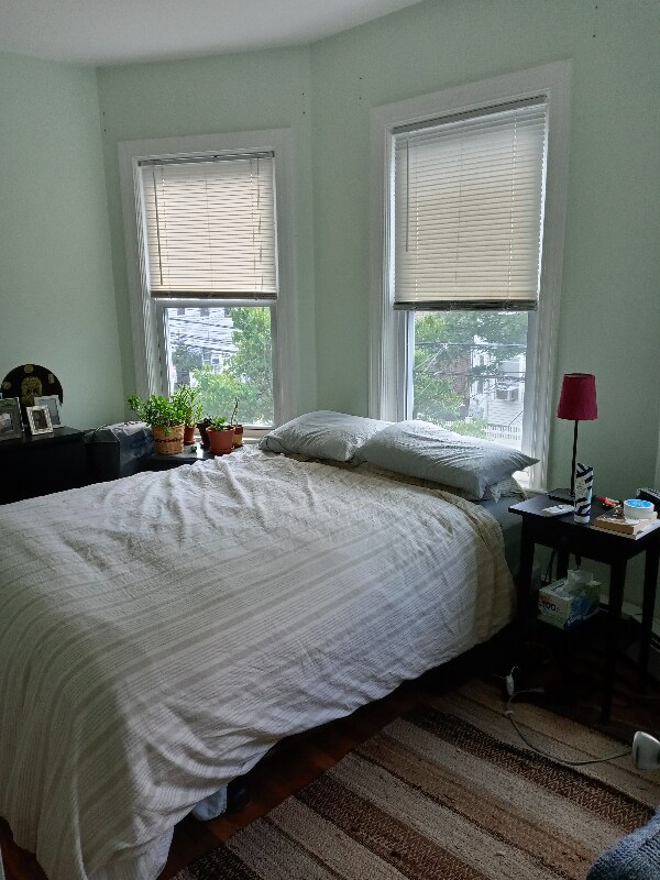 Building Photo - 21 Rossmore St