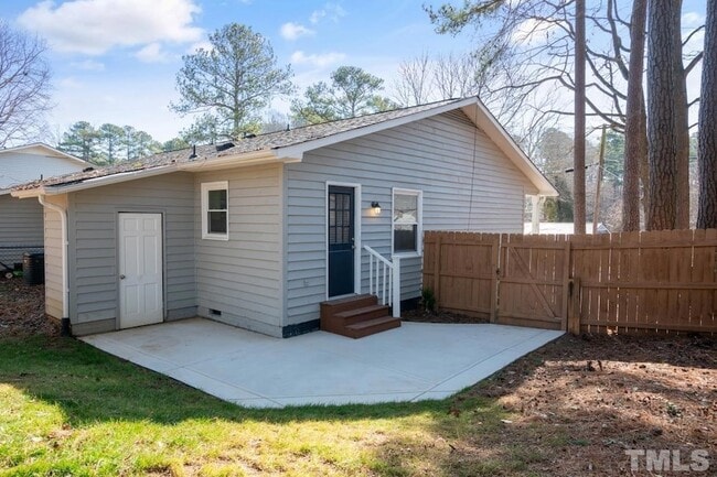 Building Photo - 312 W Park St