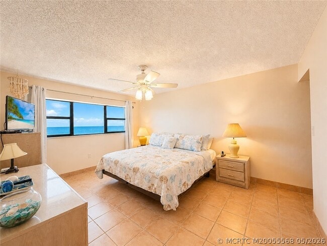 Building Photo - 7440 S Ocean Dr
