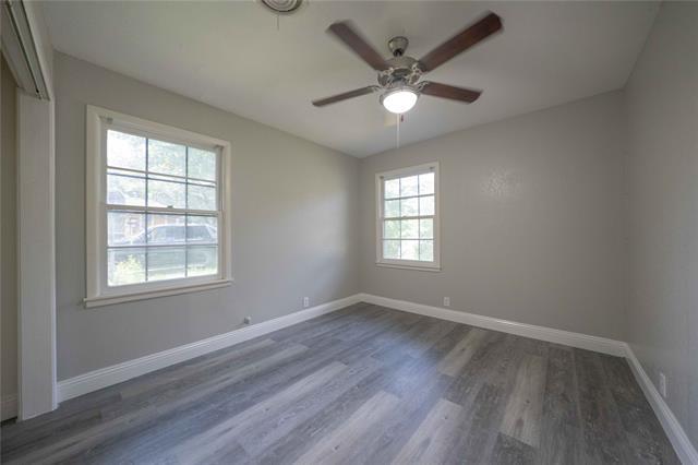 Building Photo - 1209 E Lovers Ln