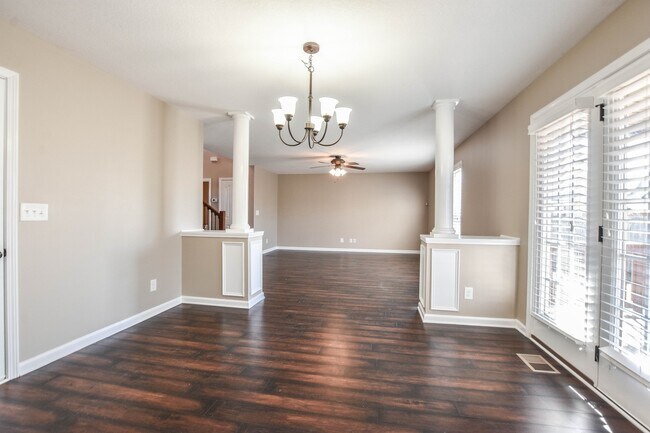 Building Photo - Pet Friendly in Fox Crossing!