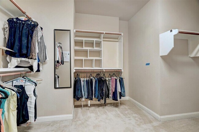 Building Photo - 3129 Goldenoak Cir