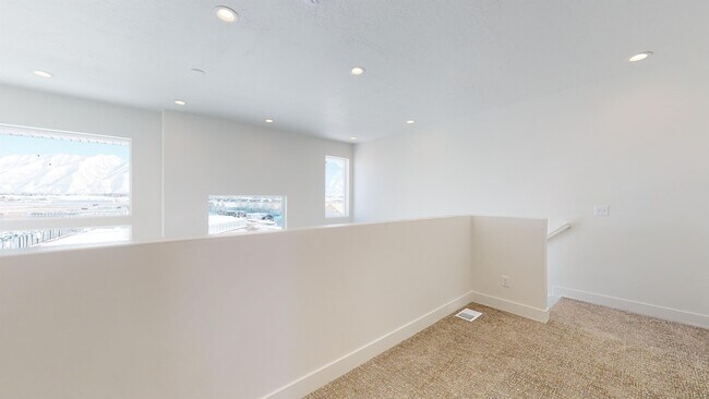 Building Photo - 547 W 1810 N
