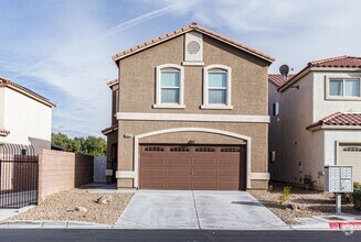 Building Photo - Charming two-story house