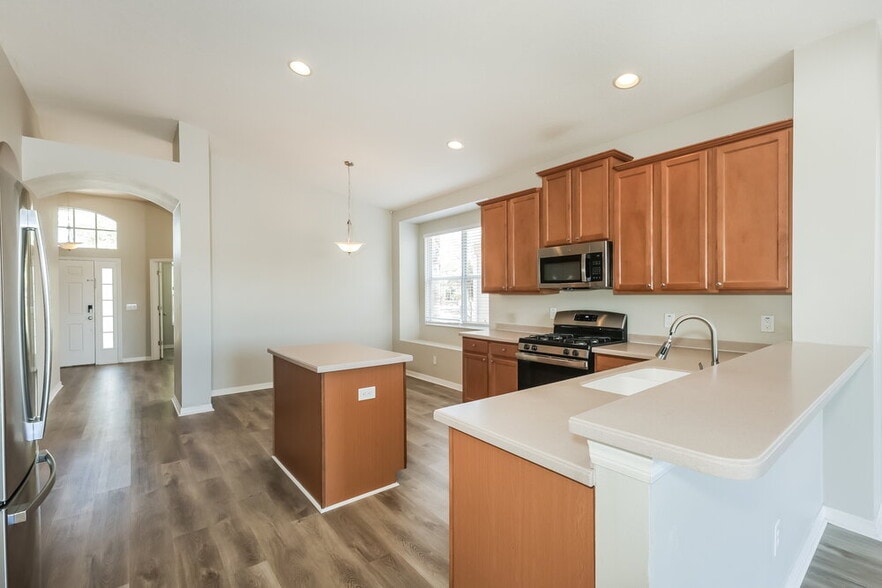 Building Photo - 5234 Clover Mist Dr