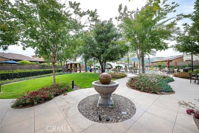 Building Photo - 6 Pony Ct